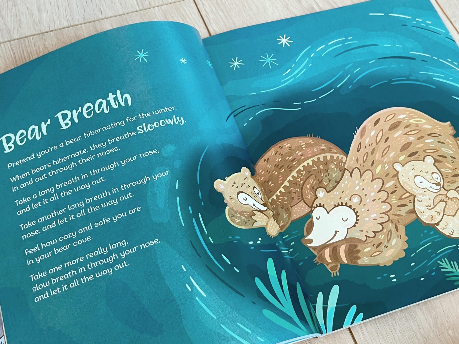 情緒童書推薦:《Breathe Like a Bear》不止孩子更適合家長,內涵30個冷靜與專注的實用方法 - 第2張圖 Breathe Like a Bear
