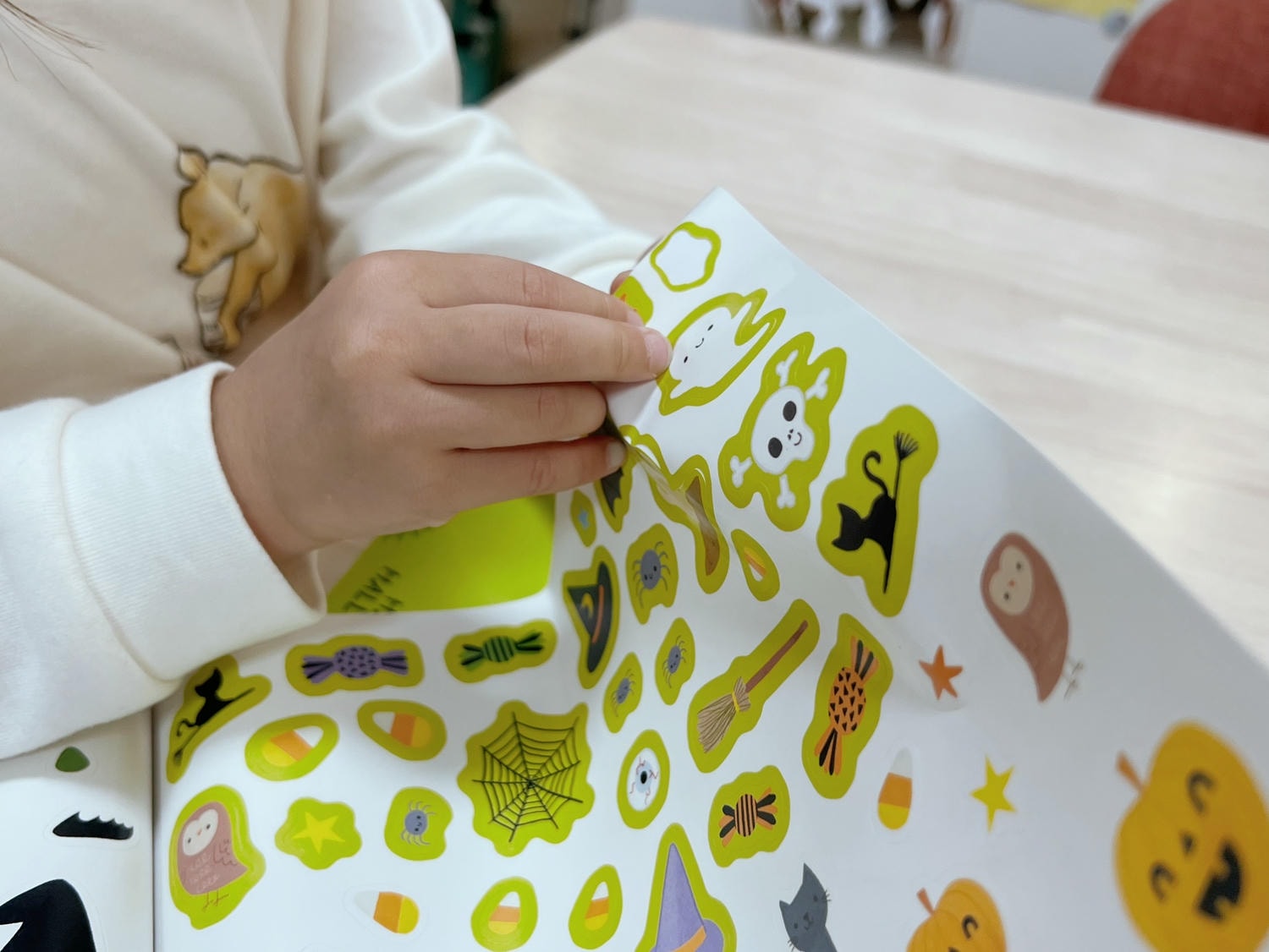 10-Minute Halloween Activities:讓萬聖節變得簡單又有趣的親子遊戲書 - 第9張圖