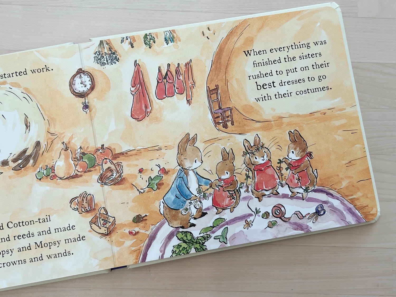 萬聖節主題童書推薦 :《 Peter Rabbit Tales: Trick or Treat 》適合幼兒的完美硬頁書 - 第5張圖 Peter Rabbit