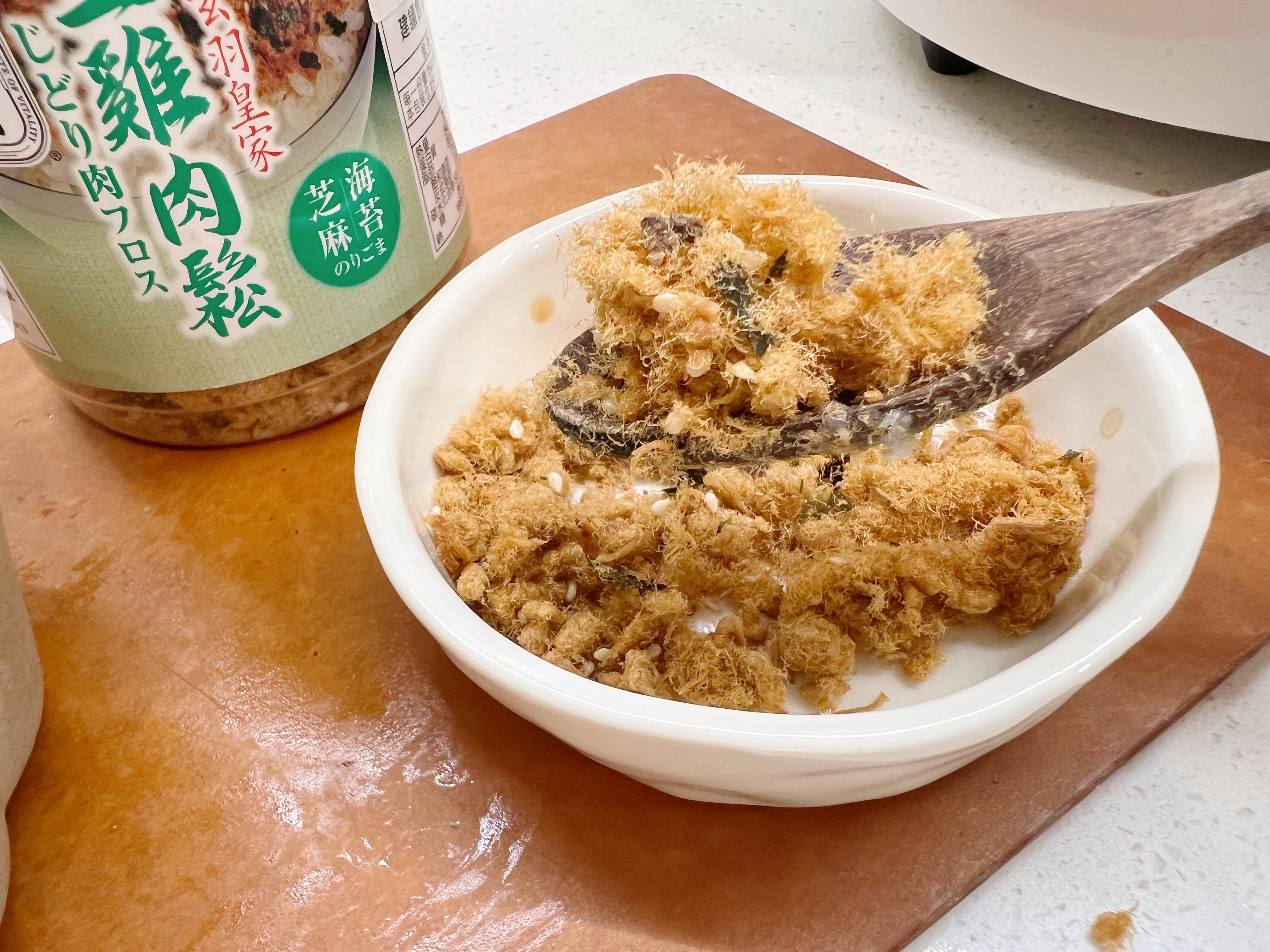 「玄羽滴雞精」廚房三寶:雞油蔥醬、雞農白湯、土雞肉鬆,陪我渡過混亂的育兒期 - 第11張圖 「玄羽滴雞精」廚房三寶:雞油蔥醬、雞農白湯、土雞肉鬆,陪我渡過混亂的育兒期