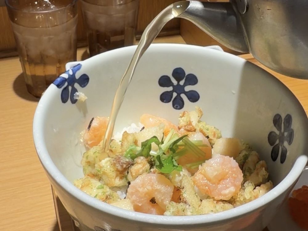 歸途的高湯泡飯：在被惦記的溫熱中，找回自己的名字 #だし茶漬け (Dashi Chazuke)